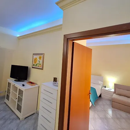 Maria Teresa Ii - Refined Living With Excellent Links - Via Alessandria - Quartiere Trieste 公寓 罗马